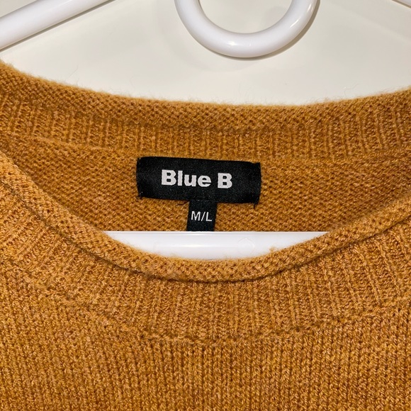 Blue B collection sweater - Picture 3 of 5